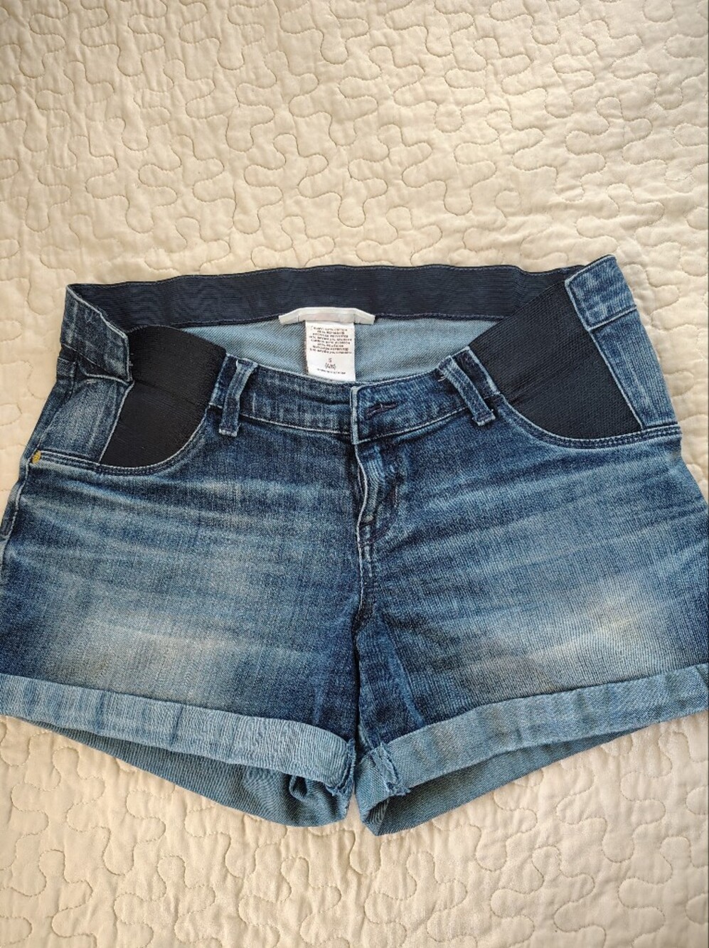 Liz Lange Maternity Denim Shorts Size S (4/6) - Side Panel Comfort